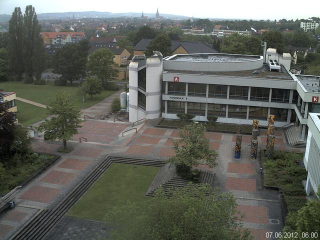 Foto der Webcam: Verwaltungsgeb&auml;ude, Innenhof mit Audimax, H&ouml;rsaal-Geb&auml;ude 1