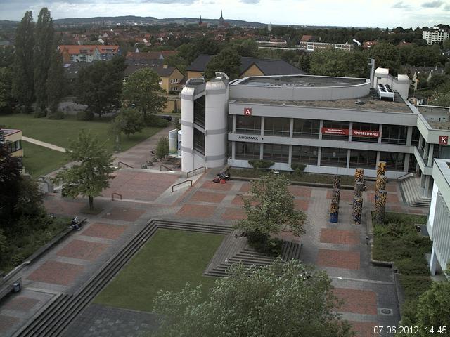 Foto der Webcam: Verwaltungsgeb&auml;ude, Innenhof mit Audimax, H&ouml;rsaal-Geb&auml;ude 1