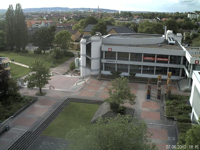 Foto der Webcam: Verwaltungsgeb&auml;ude, Innenhof mit Audimax, H&ouml;rsaal-Geb&auml;ude 1