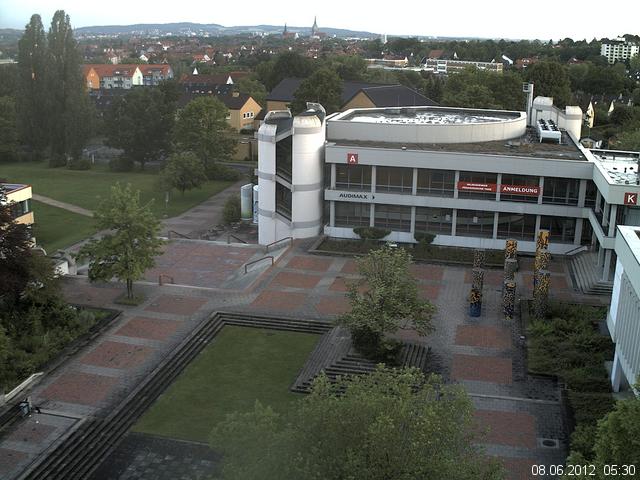 Foto der Webcam: Verwaltungsgeb&auml;ude, Innenhof mit Audimax, H&ouml;rsaal-Geb&auml;ude 1