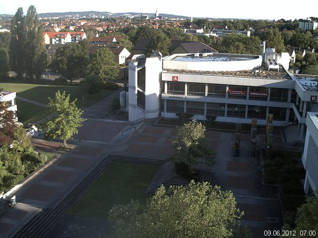 Foto der Webcam: Verwaltungsgeb&auml;ude, Innenhof mit Audimax, H&ouml;rsaal-Geb&auml;ude 1