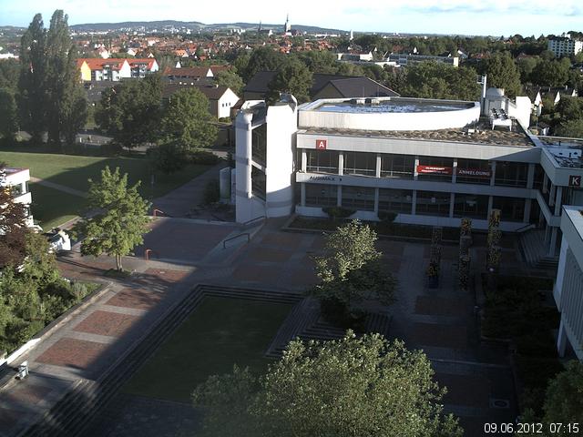 Foto der Webcam: Verwaltungsgeb&auml;ude, Innenhof mit Audimax, H&ouml;rsaal-Geb&auml;ude 1