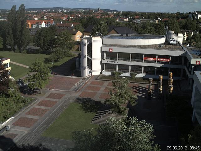 Foto der Webcam: Verwaltungsgeb&auml;ude, Innenhof mit Audimax, H&ouml;rsaal-Geb&auml;ude 1