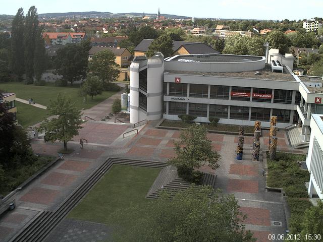 Foto der Webcam: Verwaltungsgeb&auml;ude, Innenhof mit Audimax, H&ouml;rsaal-Geb&auml;ude 1