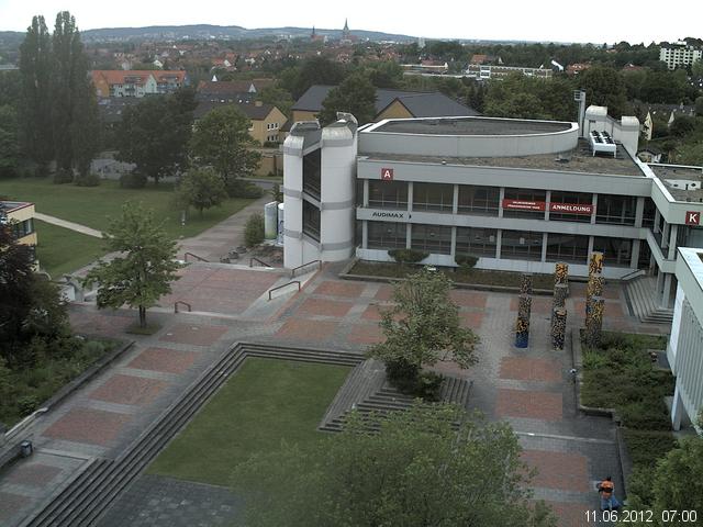 Foto der Webcam: Verwaltungsgeb&auml;ude, Innenhof mit Audimax, H&ouml;rsaal-Geb&auml;ude 1
