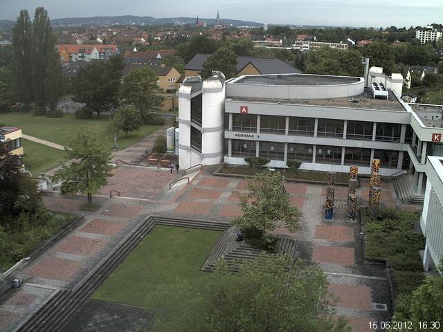 Foto der Webcam: Verwaltungsgeb&auml;ude, Innenhof mit Audimax, H&ouml;rsaal-Geb&auml;ude 1