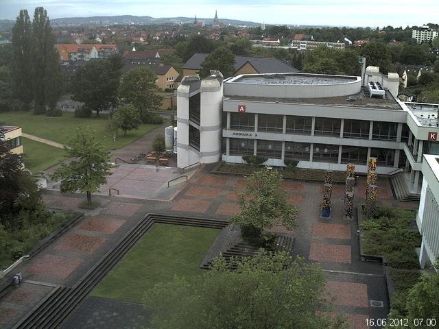 Foto der Webcam: Verwaltungsgeb&auml;ude, Innenhof mit Audimax, H&ouml;rsaal-Geb&auml;ude 1