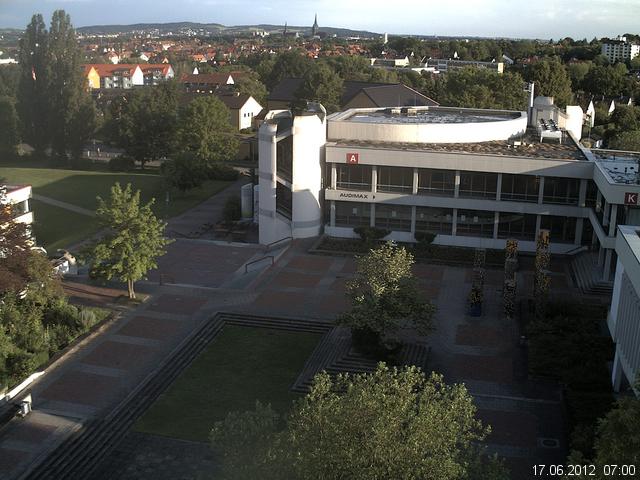 Foto der Webcam: Verwaltungsgeb&auml;ude, Innenhof mit Audimax, H&ouml;rsaal-Geb&auml;ude 1