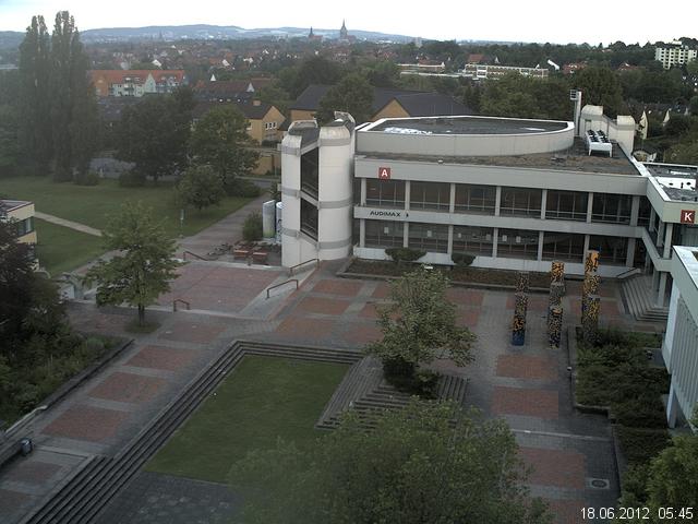 Foto der Webcam: Verwaltungsgeb&auml;ude, Innenhof mit Audimax, H&ouml;rsaal-Geb&auml;ude 1
