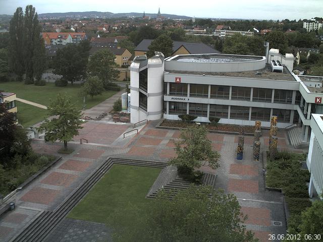 Foto der Webcam: Verwaltungsgeb&auml;ude, Innenhof mit Audimax, H&ouml;rsaal-Geb&auml;ude 1