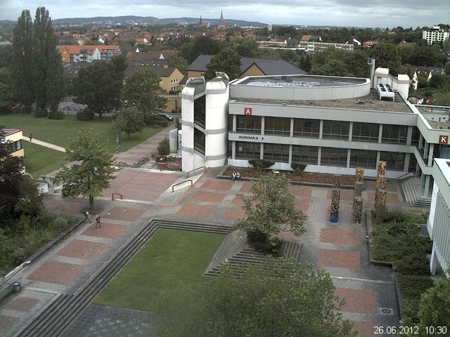 Foto der Webcam: Verwaltungsgeb&auml;ude, Innenhof mit Audimax, H&ouml;rsaal-Geb&auml;ude 1