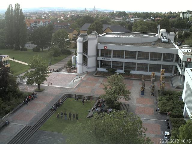Foto der Webcam: Verwaltungsgeb&auml;ude, Innenhof mit Audimax, H&ouml;rsaal-Geb&auml;ude 1