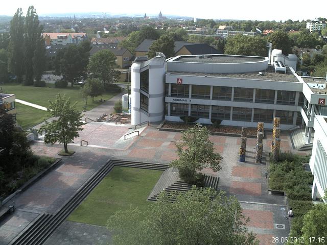 Foto der Webcam: Verwaltungsgeb&auml;ude, Innenhof mit Audimax, H&ouml;rsaal-Geb&auml;ude 1