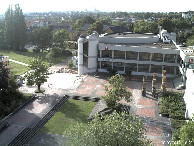 Foto der Webcam: Verwaltungsgeb&auml;ude, Innenhof mit Audimax, H&ouml;rsaal-Geb&auml;ude 1