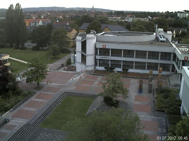 Foto der Webcam: Verwaltungsgeb&auml;ude, Innenhof mit Audimax, H&ouml;rsaal-Geb&auml;ude 1
