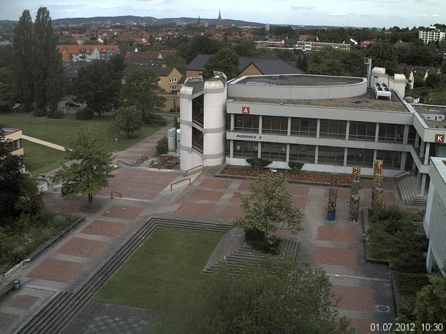 Foto der Webcam: Verwaltungsgeb&auml;ude, Innenhof mit Audimax, H&ouml;rsaal-Geb&auml;ude 1