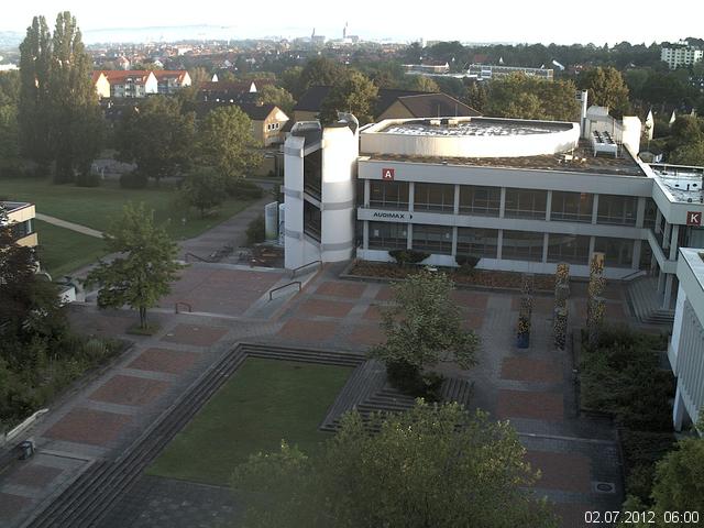 Foto der Webcam: Verwaltungsgeb&auml;ude, Innenhof mit Audimax, H&ouml;rsaal-Geb&auml;ude 1