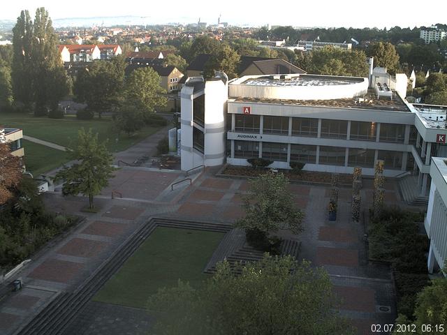Foto der Webcam: Verwaltungsgeb&auml;ude, Innenhof mit Audimax, H&ouml;rsaal-Geb&auml;ude 1