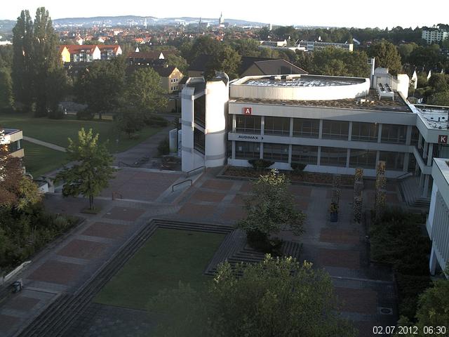 Foto der Webcam: Verwaltungsgeb&auml;ude, Innenhof mit Audimax, H&ouml;rsaal-Geb&auml;ude 1