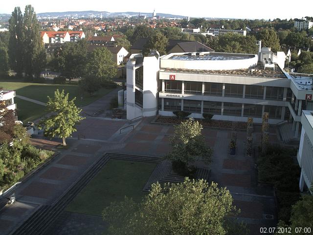 Foto der Webcam: Verwaltungsgeb&auml;ude, Innenhof mit Audimax, H&ouml;rsaal-Geb&auml;ude 1