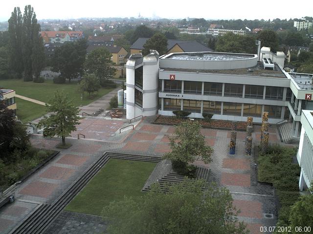 Foto der Webcam: Verwaltungsgeb&auml;ude, Innenhof mit Audimax, H&ouml;rsaal-Geb&auml;ude 1