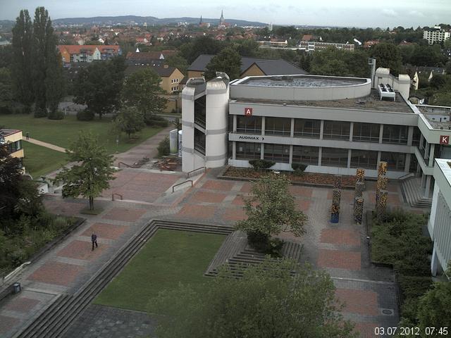 Foto der Webcam: Verwaltungsgeb&auml;ude, Innenhof mit Audimax, H&ouml;rsaal-Geb&auml;ude 1