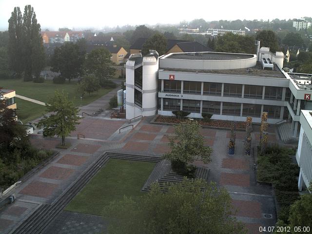 Foto der Webcam: Verwaltungsgeb&auml;ude, Innenhof mit Audimax, H&ouml;rsaal-Geb&auml;ude 1