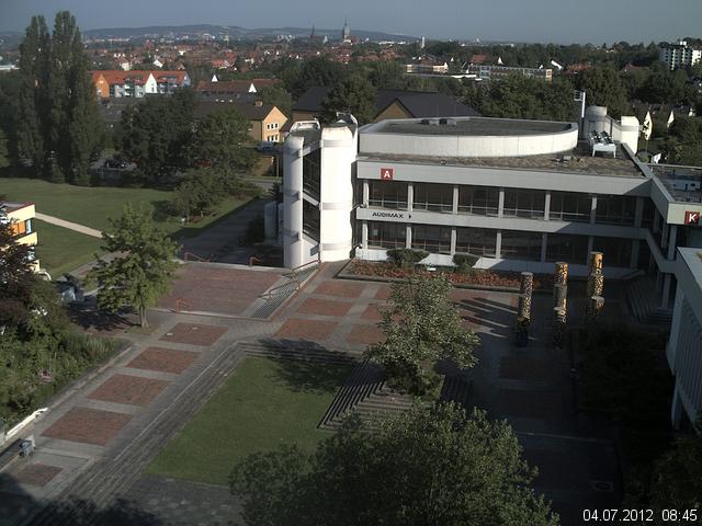 Foto der Webcam: Verwaltungsgeb&auml;ude, Innenhof mit Audimax, H&ouml;rsaal-Geb&auml;ude 1