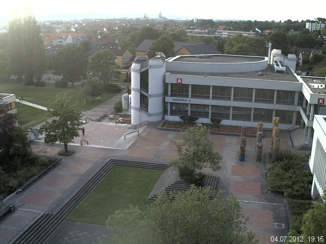Foto der Webcam: Verwaltungsgeb&auml;ude, Innenhof mit Audimax, H&ouml;rsaal-Geb&auml;ude 1