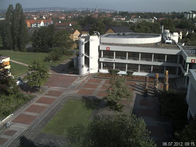Foto der Webcam: Verwaltungsgeb&auml;ude, Innenhof mit Audimax, H&ouml;rsaal-Geb&auml;ude 1