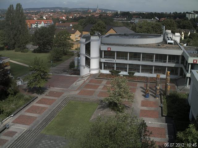 Foto der Webcam: Verwaltungsgeb&auml;ude, Innenhof mit Audimax, H&ouml;rsaal-Geb&auml;ude 1