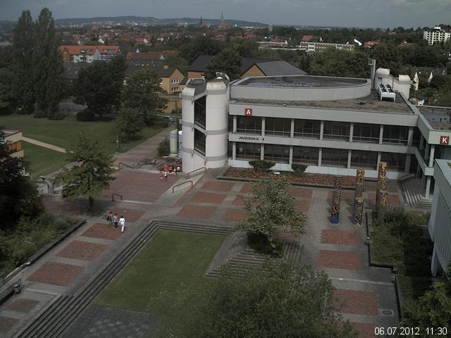 Foto der Webcam: Verwaltungsgeb&auml;ude, Innenhof mit Audimax, H&ouml;rsaal-Geb&auml;ude 1