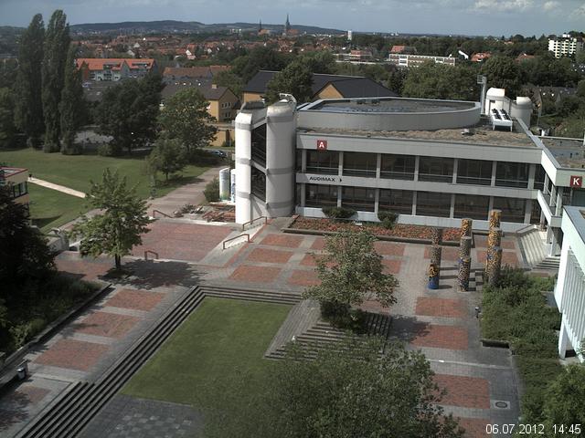 Foto der Webcam: Verwaltungsgeb&auml;ude, Innenhof mit Audimax, H&ouml;rsaal-Geb&auml;ude 1