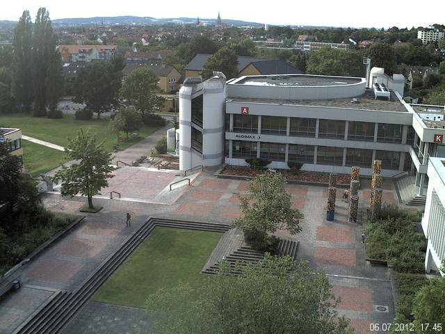 Foto der Webcam: Verwaltungsgeb&auml;ude, Innenhof mit Audimax, H&ouml;rsaal-Geb&auml;ude 1