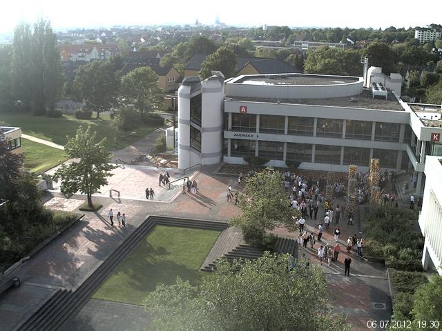 Foto der Webcam: Verwaltungsgeb&auml;ude, Innenhof mit Audimax, H&ouml;rsaal-Geb&auml;ude 1
