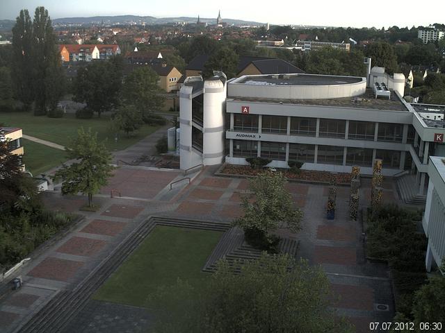 Foto der Webcam: Verwaltungsgeb&auml;ude, Innenhof mit Audimax, H&ouml;rsaal-Geb&auml;ude 1