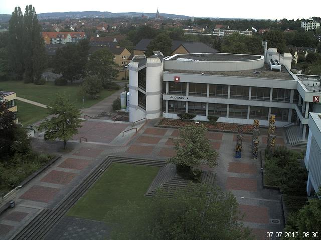 Foto der Webcam: Verwaltungsgeb&auml;ude, Innenhof mit Audimax, H&ouml;rsaal-Geb&auml;ude 1