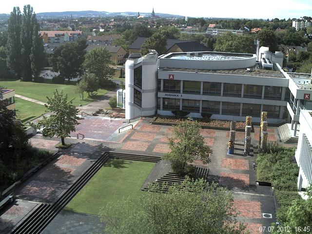 Foto der Webcam: Verwaltungsgeb&auml;ude, Innenhof mit Audimax, H&ouml;rsaal-Geb&auml;ude 1
