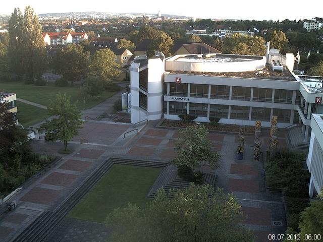 Foto der Webcam: Verwaltungsgeb&auml;ude, Innenhof mit Audimax, H&ouml;rsaal-Geb&auml;ude 1