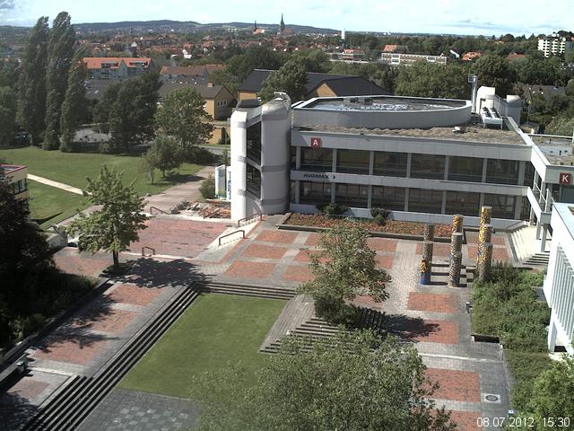 Foto der Webcam: Verwaltungsgeb&auml;ude, Innenhof mit Audimax, H&ouml;rsaal-Geb&auml;ude 1