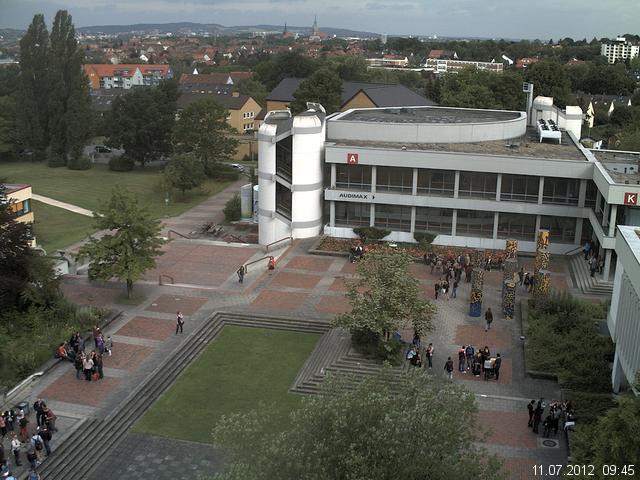 Foto der Webcam: Verwaltungsgeb&auml;ude, Innenhof mit Audimax, H&ouml;rsaal-Geb&auml;ude 1