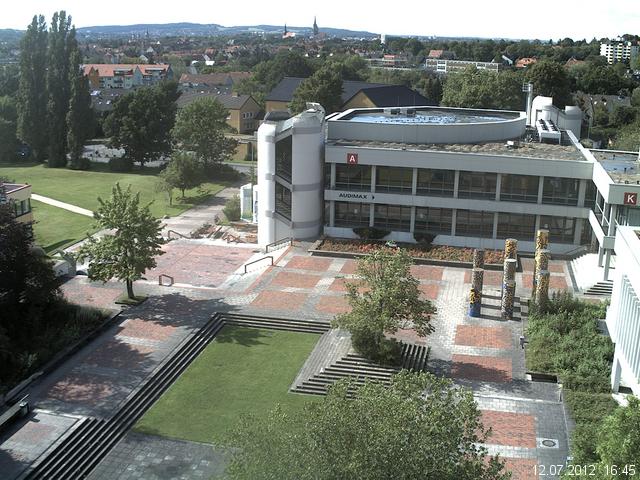 Foto der Webcam: Verwaltungsgeb&auml;ude, Innenhof mit Audimax, H&ouml;rsaal-Geb&auml;ude 1