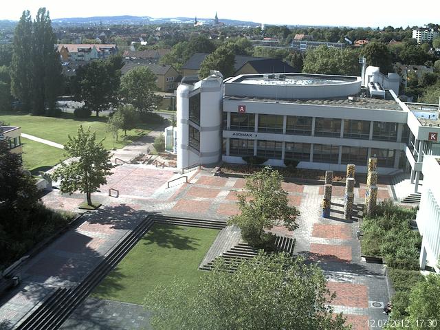 Foto der Webcam: Verwaltungsgeb&auml;ude, Innenhof mit Audimax, H&ouml;rsaal-Geb&auml;ude 1