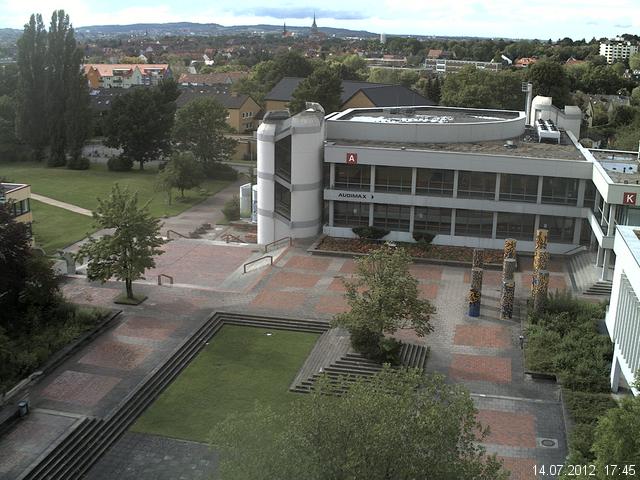 Foto der Webcam: Verwaltungsgeb&auml;ude, Innenhof mit Audimax, H&ouml;rsaal-Geb&auml;ude 1