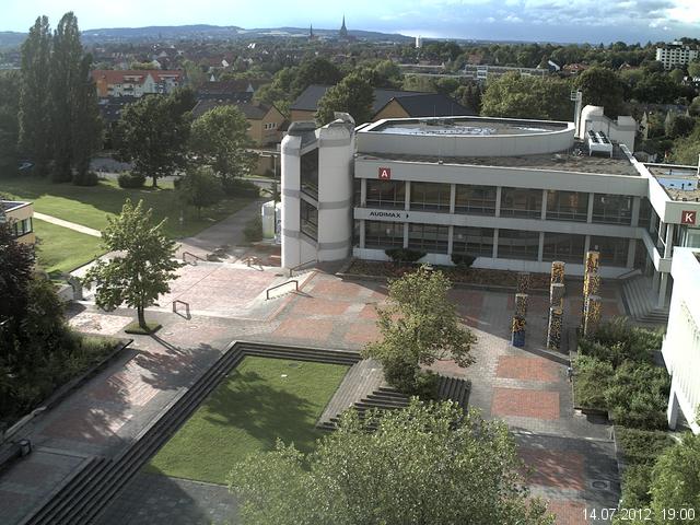 Foto der Webcam: Verwaltungsgeb&auml;ude, Innenhof mit Audimax, H&ouml;rsaal-Geb&auml;ude 1