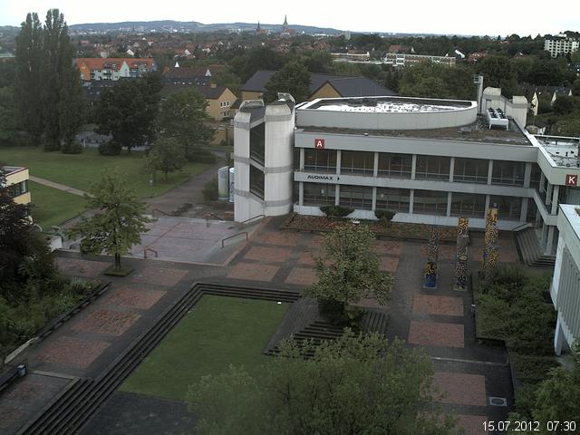 Foto der Webcam: Verwaltungsgeb&auml;ude, Innenhof mit Audimax, H&ouml;rsaal-Geb&auml;ude 1
