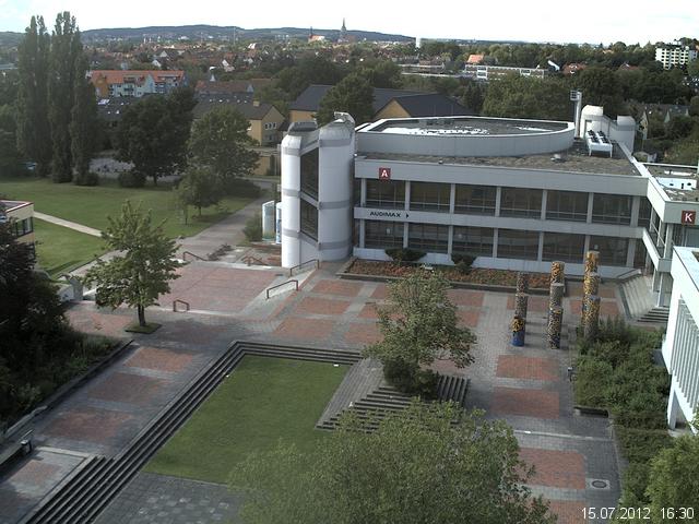 Foto der Webcam: Verwaltungsgeb&auml;ude, Innenhof mit Audimax, H&ouml;rsaal-Geb&auml;ude 1