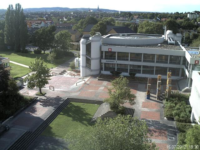 Foto der Webcam: Verwaltungsgeb&auml;ude, Innenhof mit Audimax, H&ouml;rsaal-Geb&auml;ude 1