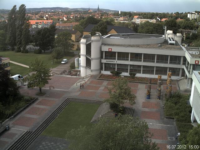 Foto der Webcam: Verwaltungsgeb&auml;ude, Innenhof mit Audimax, H&ouml;rsaal-Geb&auml;ude 1