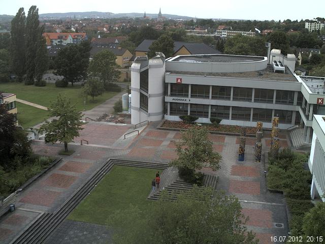Foto der Webcam: Verwaltungsgeb&auml;ude, Innenhof mit Audimax, H&ouml;rsaal-Geb&auml;ude 1